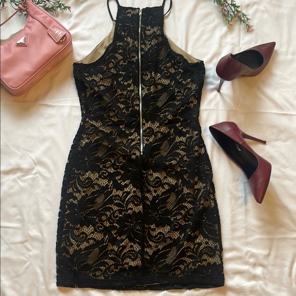 Elegant Bodycon Black Lace Mini Dress • Size medium - Picture 6 of 16